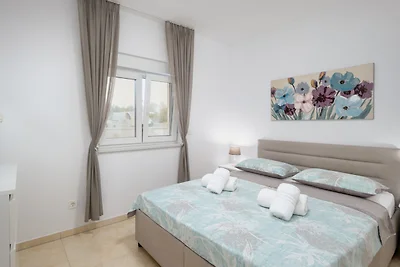 Villa Shaula 2 by Villas Guide