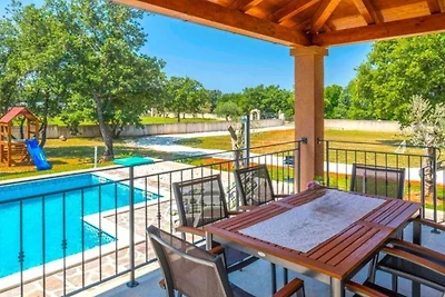 Villa Leona by Villas Guide