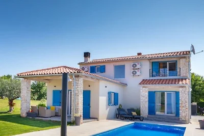 Villa Gajana 2 by Villas Guide