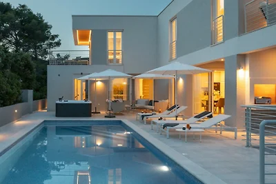 VILLA MON AMOUR by Villas Guide