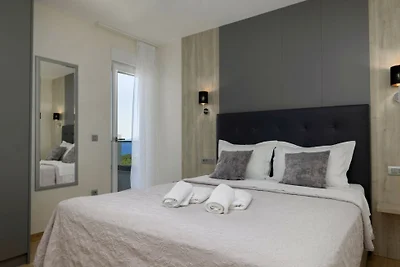 Sunny Lux Villa 3 in Makarska by Villas Guide