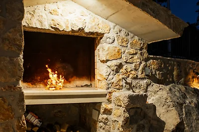 Villa Mila - Makarska by Villas Guide