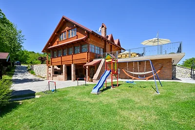 Villa Pine Log by Villas Guide