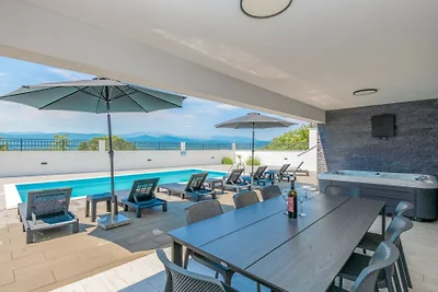 Villa Ella - Makarska by Villas Guide