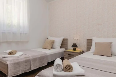 Villa Leona by Villas Guide