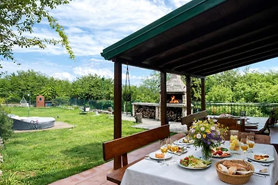 Villa Ruby beachfront by Villas Guide