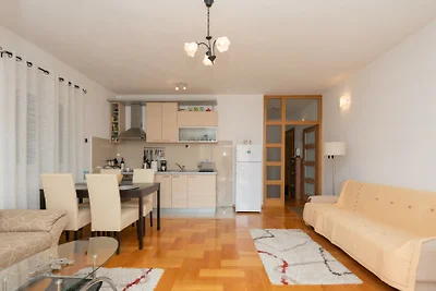 Apartman Olivera-Trogir by Villas Guide