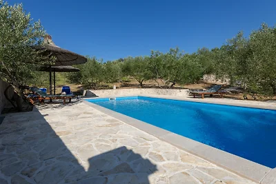 Country house Maslina by Villas Guide