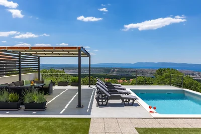 Villa Luminosa by Villas Guide