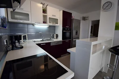 Apartment Paola 2 by Villas Guide