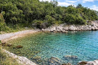 Villa Ruby beachfront by Villas Guide