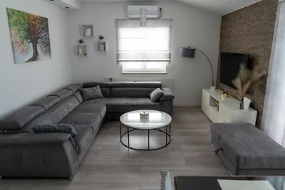 Villa Klarita - Makarska by Villas Guide