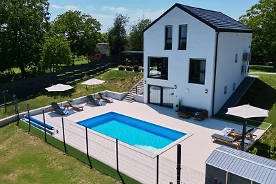 Villa M.I.L.A. by Villas Guide