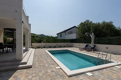 Villa Olea by Villas Guide