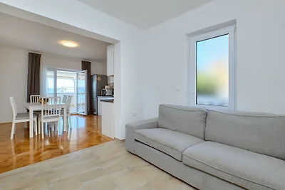 Apartment Mediera sea view 1 by Villas Guide