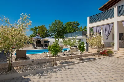 Home Sweet Home - Makarska by Villas Guide