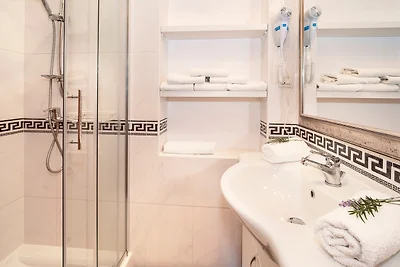 Villa Palace Clara Apartment 5 island Krk by...