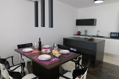 Luxury Villa Mer pool apartman by Villas...