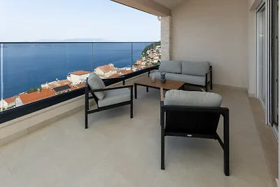 Villa Sole Komarna by Villas Guide