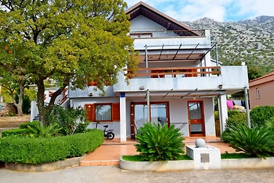 Apartment Paola 2 by Villas Guide