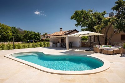 Rustic villa Marijanin Vrt with pool in...