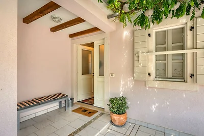 Villa GF25 by Villas Guide