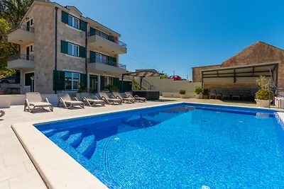 Villa Šestic-Makarska by Villas Guide