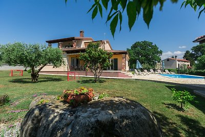 Beautiful villa Pianta with pool in Porec