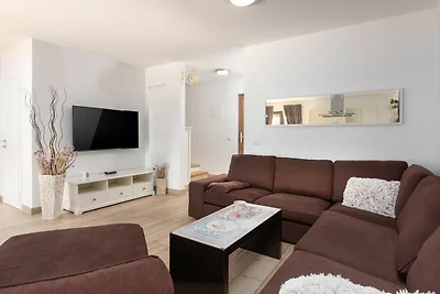Beautiful Villa Casa Noemi with pool in Porec