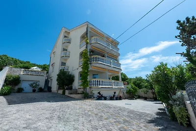Apartman Lucija 1 by Villas Guide