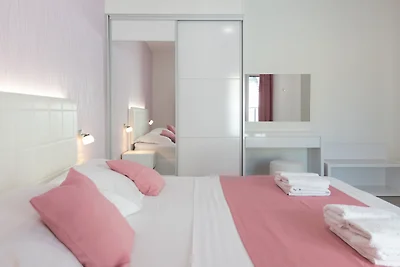 Apartman Mia 4 - Omiš by Villas Guide