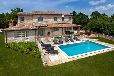 Villa Luna by Villas Guide