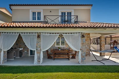 Casa Nona Anica by Villas Guide