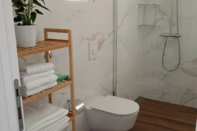 Apartman Twins 2 by Villas Guide
