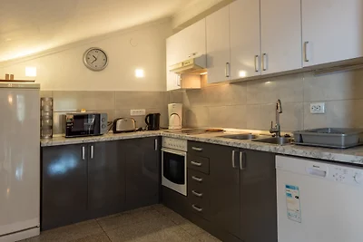 Apartman City View 3 by Villas Guide