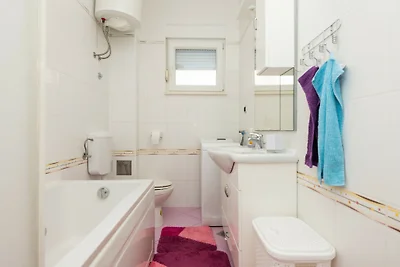 Apartman Olivera-Trogir by Villas Guide