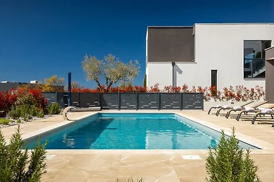 Villa Gloria by Villas Guide