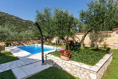 Villa Marija Desne by Villas Guide