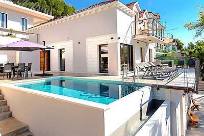 Villa Lipovac by Villas Guide