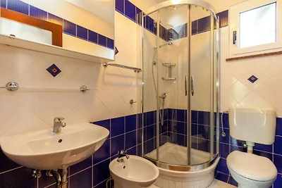 Ferienhaus Nina mit Whirpool by Villas Guide