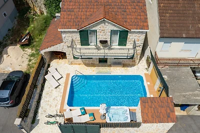 Villa Old House - Makarska by Villas Guide