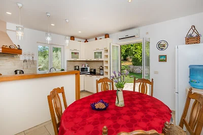 Villa Olive by Villas Guide