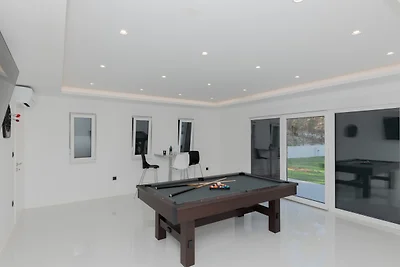 Villa Lea-Makarska by Villas Guide