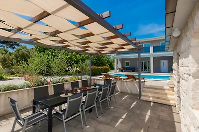 Villa Ivanova - Makarska by Villas Guide
