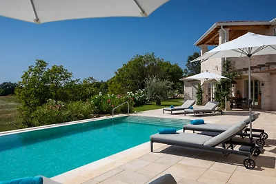 Villa Rapavel by Villas Guide
