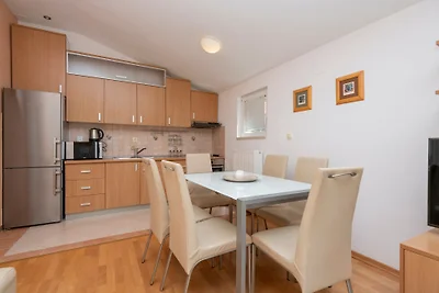 Apartman Fortuna pool-Makarska by Villas...