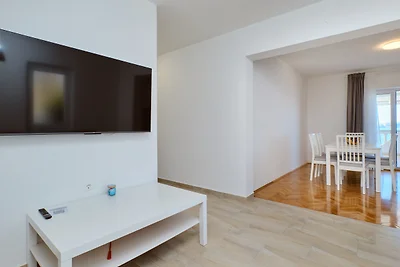 Apartment Mediera sea view 1 by Villas Guide