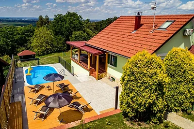 Villa Magic by Villas Guide