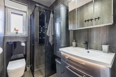 Holiday home Nina by Villas Guide