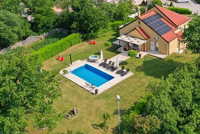 Villa Tea - Makarska by Villas Guide